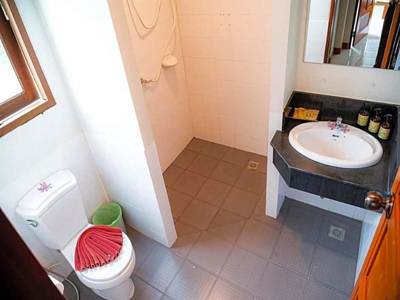 Diamond Place Hotel image
