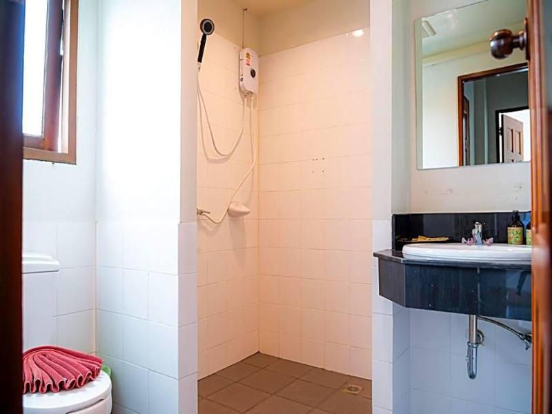 Diamond Place Hotel image