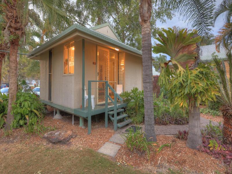 Maroochy River Resort  Bungalows image