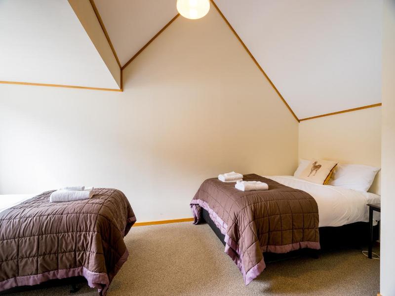 Lake Hawea Hotel image