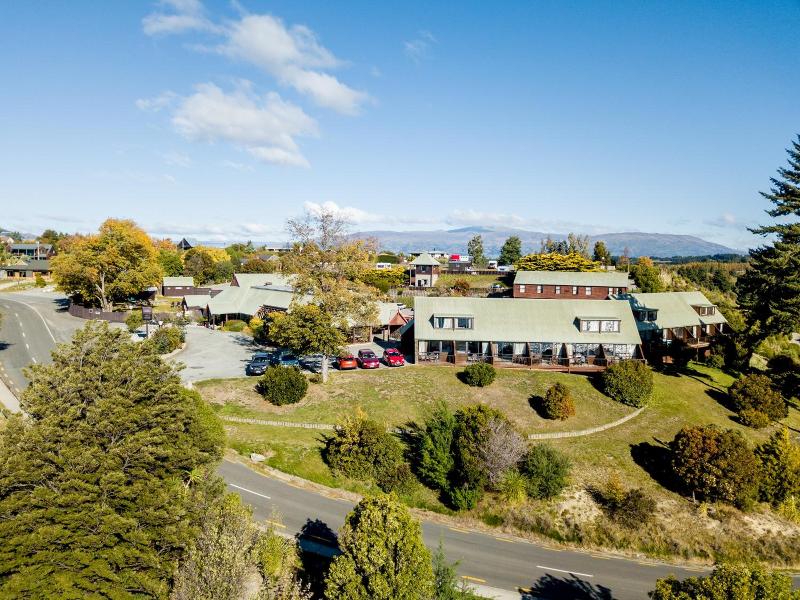 Lake Hawea Hotel image