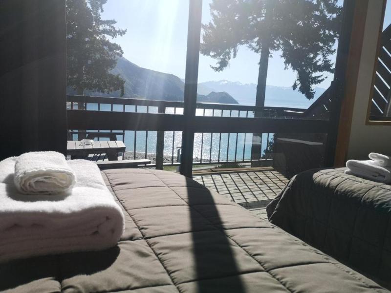 Lake Hawea Hotel image