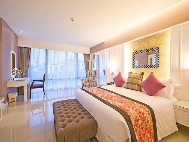 The Par Phuket Hotel image