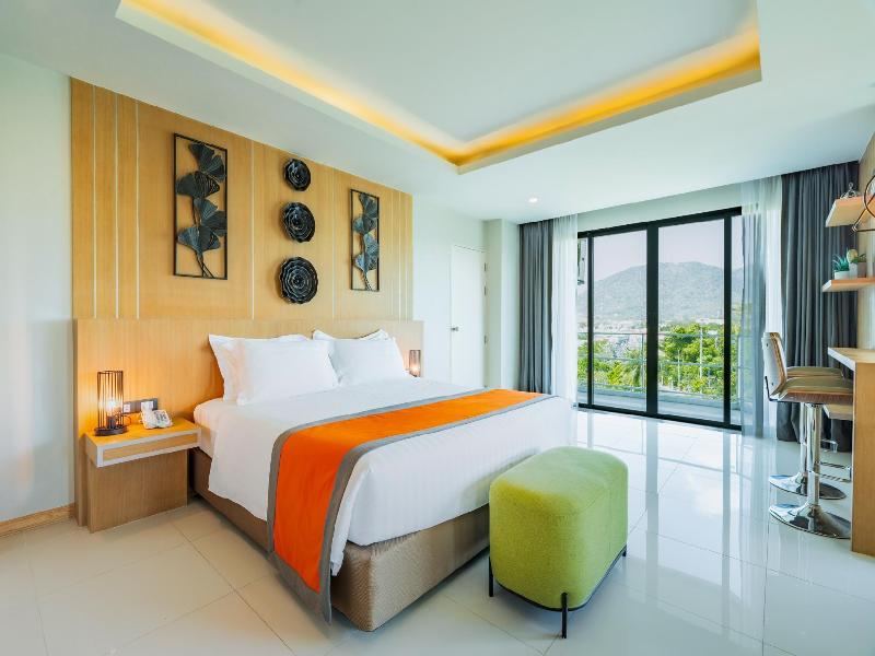The Par Phuket Hotel image