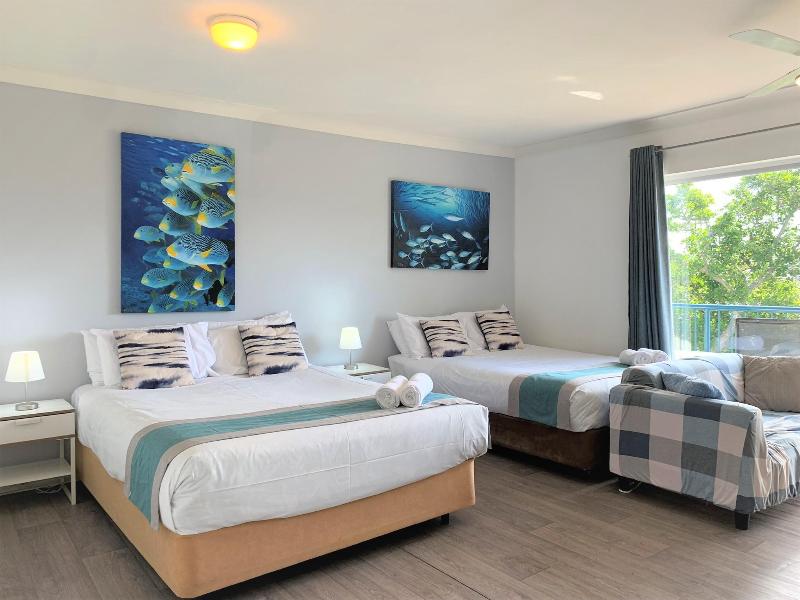 Broadwater Keys image