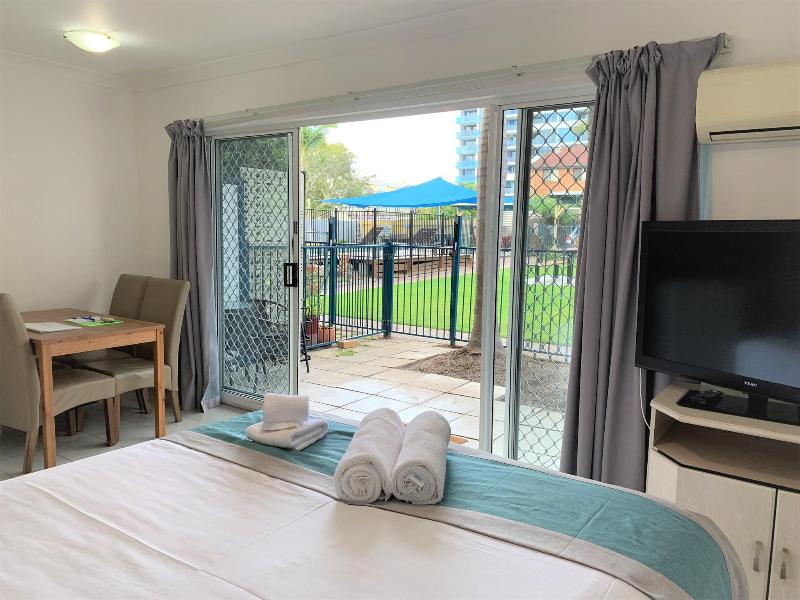 Broadwater Keys image
