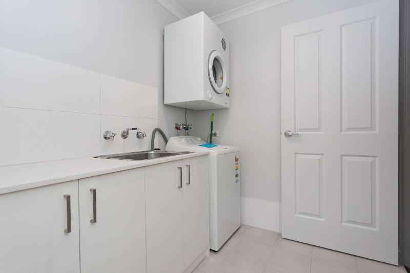 Quality Apartments Banksia Gardens image