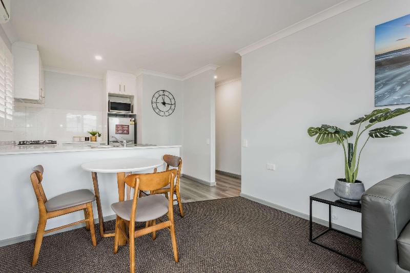 Quality Apartments Banksia Gardens image