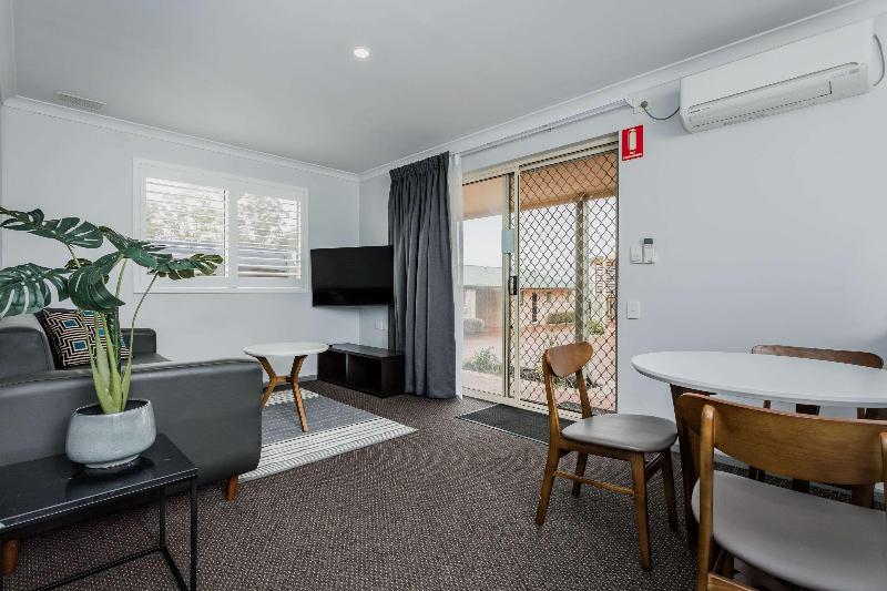 Quality Apartments Banksia Gardens image