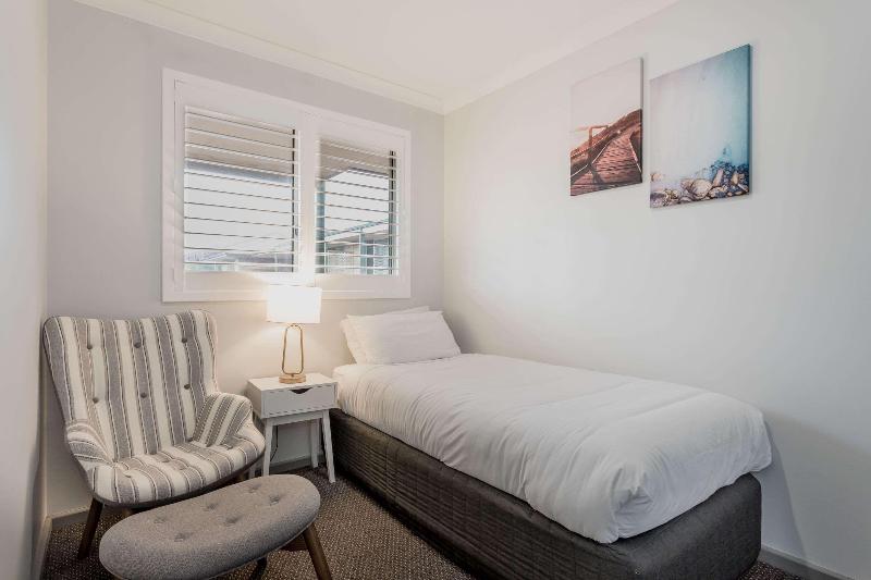 Quality Apartments Banksia Gardens image