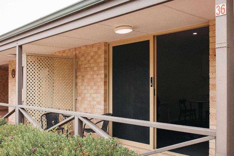 Quality Apartments Banksia Gardens image