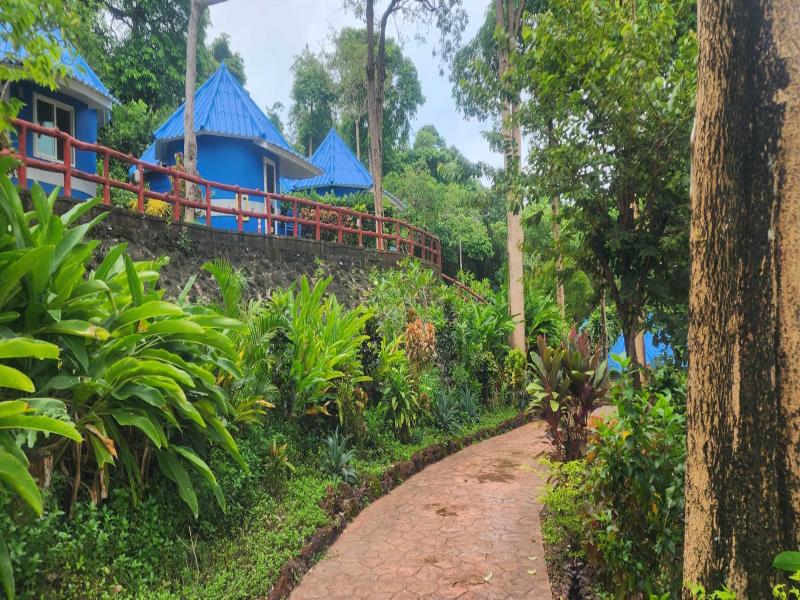 Koh Mak Buri Hut Natural Resort image