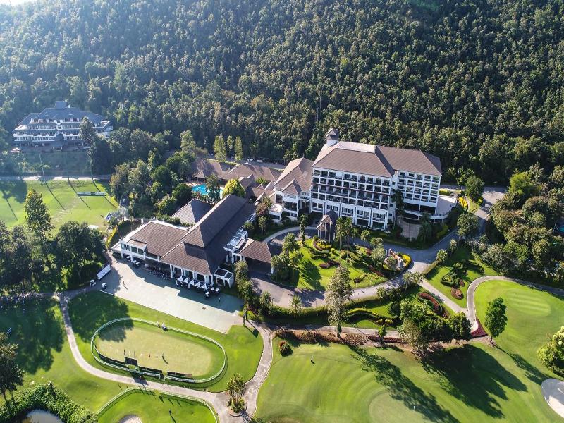 Alpine Golf Resort image