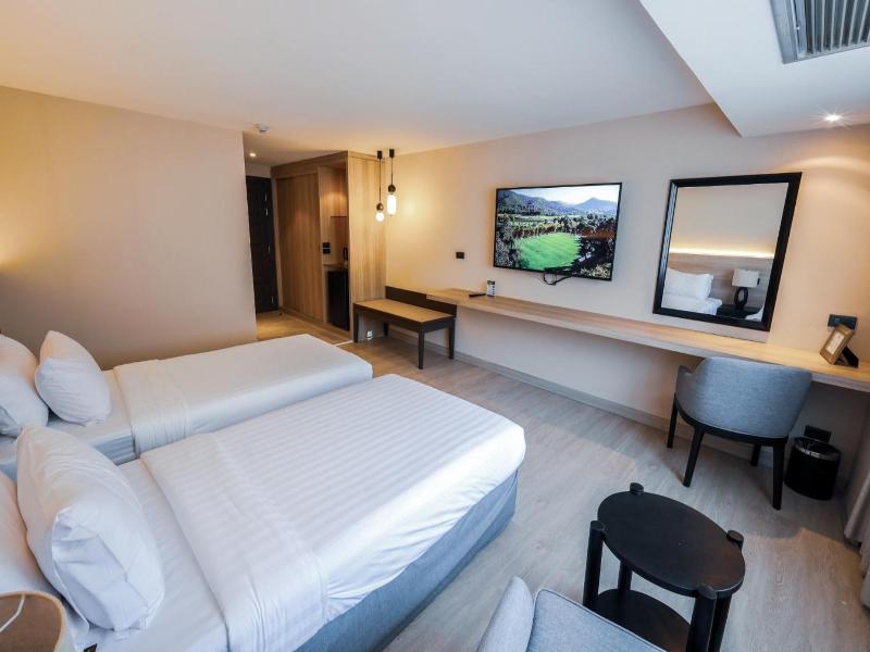 Alpine Golf Resort image