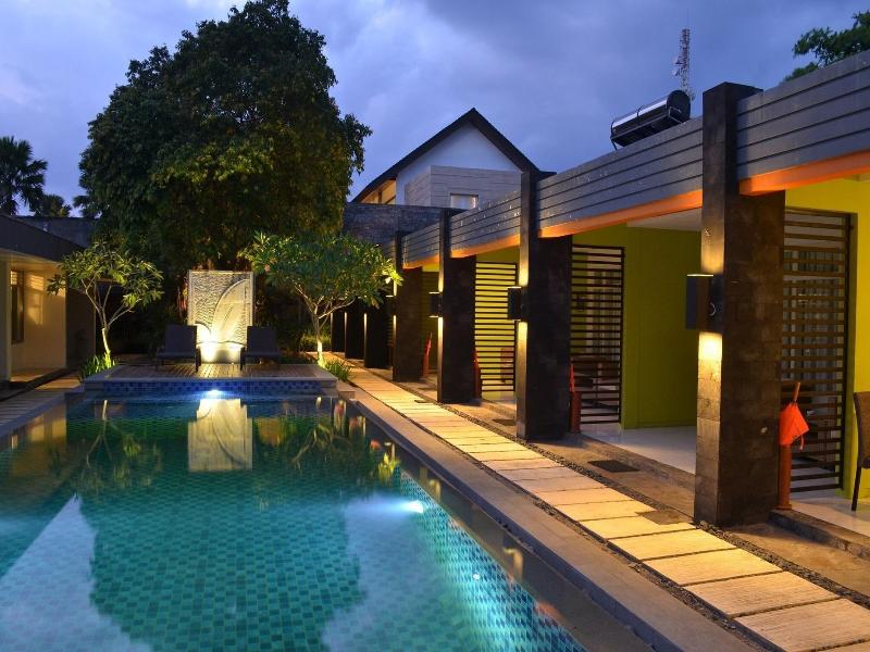 Griya Asri Hotel Mataram image