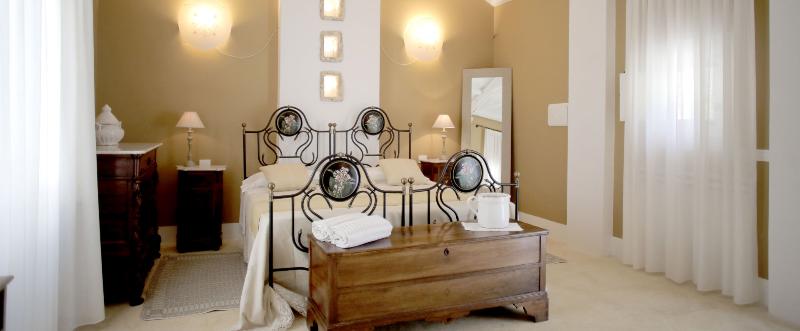 Bed room