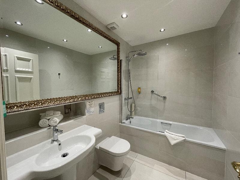 Clanard Court Hotel image