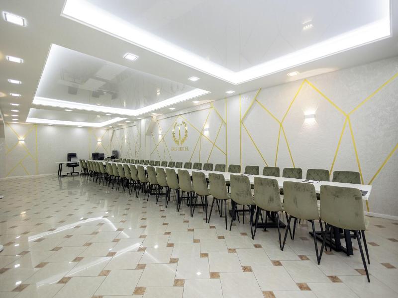 Iris Hotel image