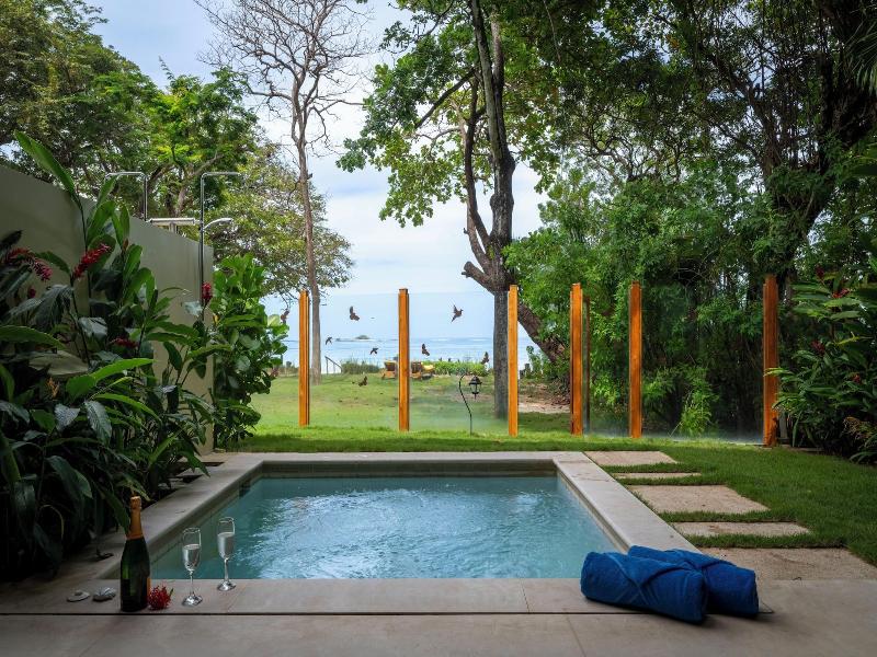 Capitan Suizo Beach Front Boutique image