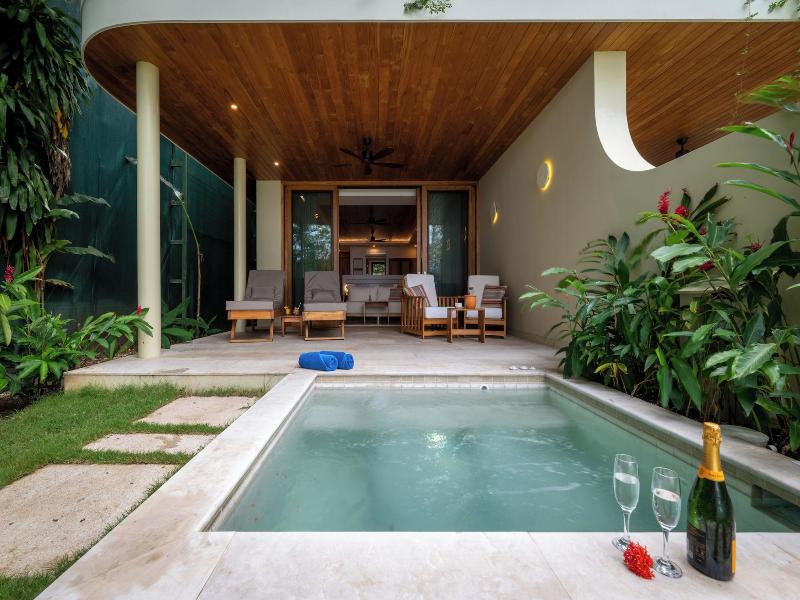 Capitan Suizo Beach Front Boutique image
