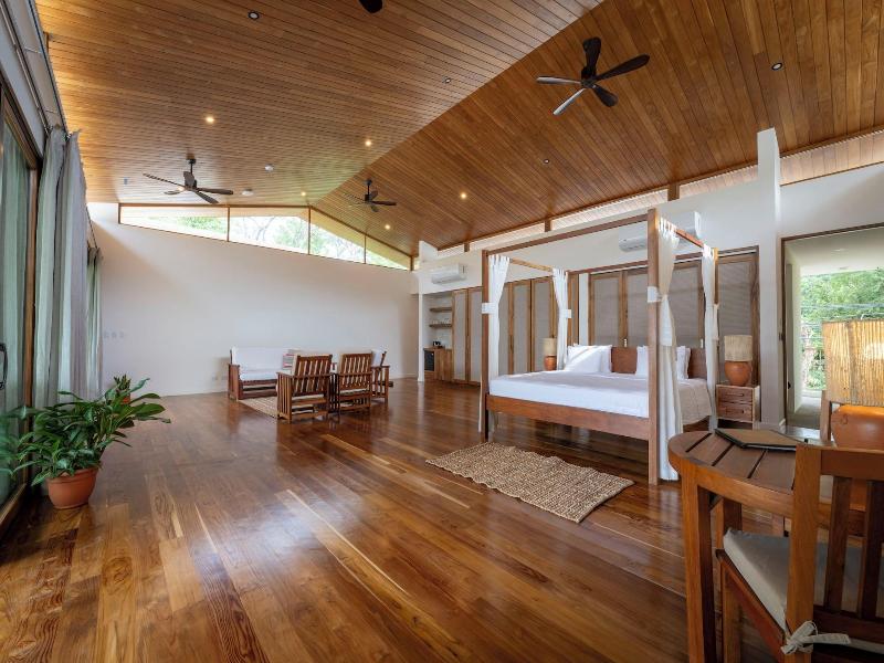 Capitan Suizo Beach Front Boutique image