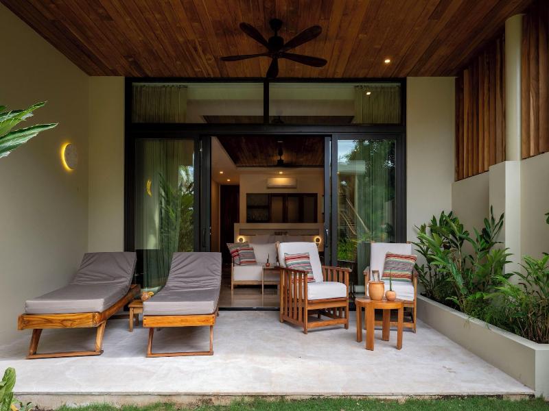 Capitan Suizo Beach Front Boutique image