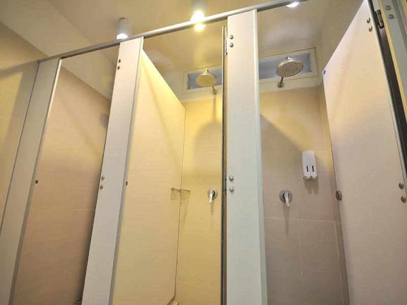Qilombo Hostel Silom image
