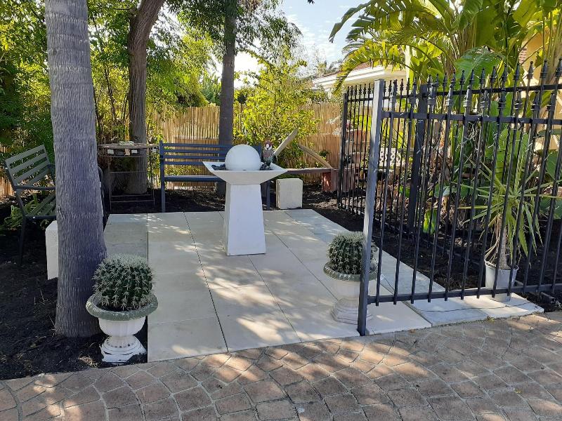 Palms Bed And Breakfast image