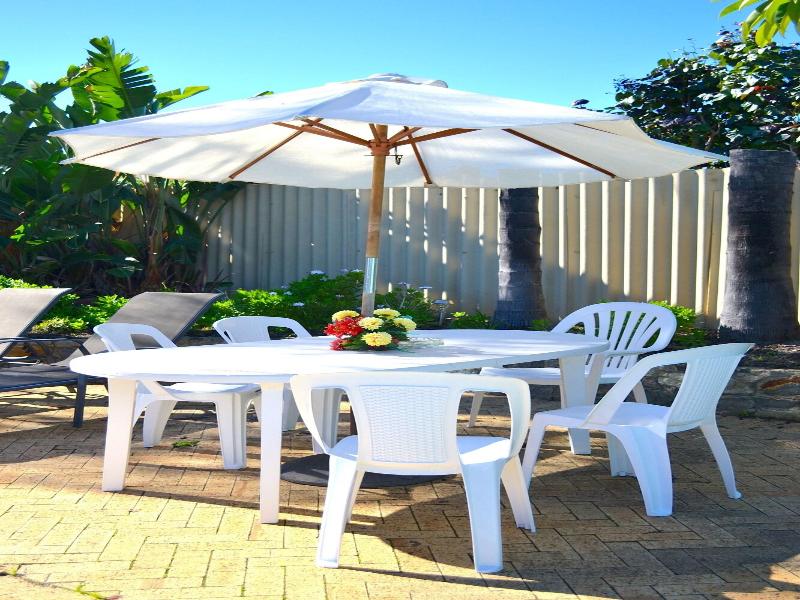 Palms Bed And Breakfast image