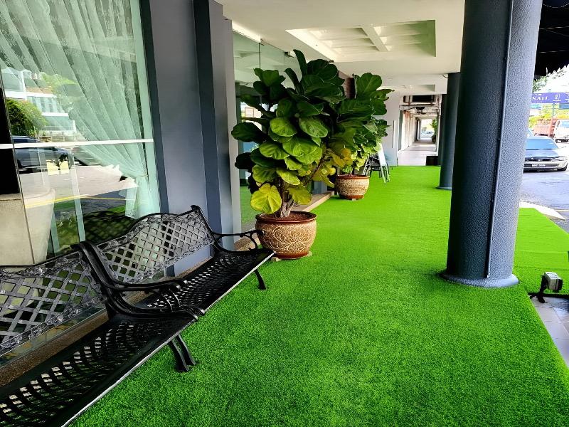 Royal Queenspark Hotel image