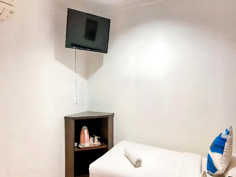 Royal Queenspark Hotel image