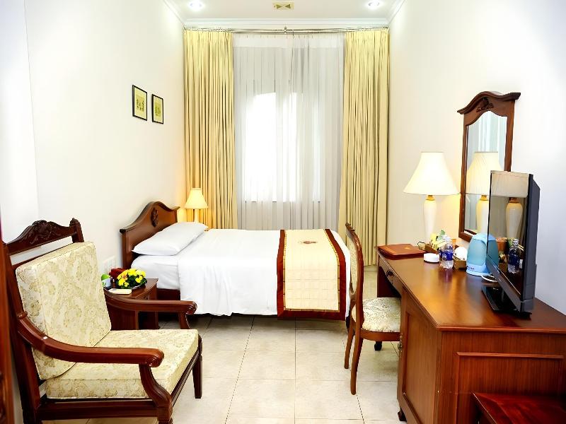 Tan Son Nhat Hotel - 66A Pho Quang image