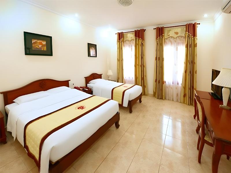 Tan Son Nhat Hotel - 66A Pho Quang image