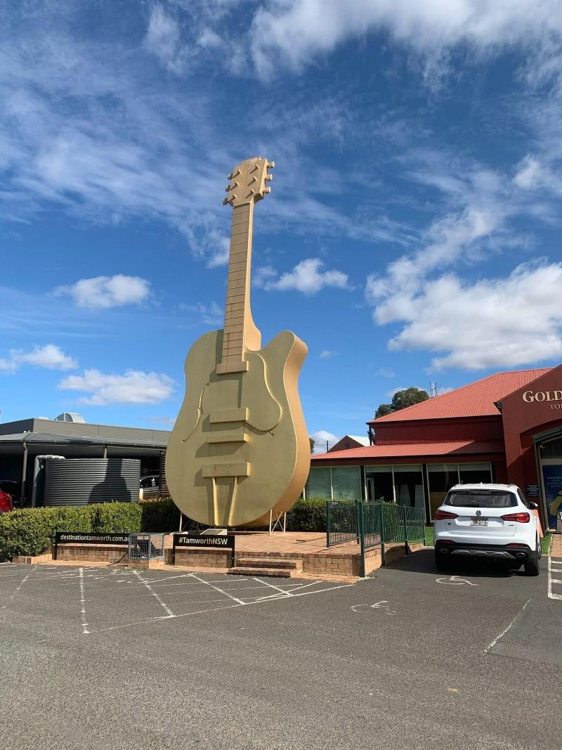 Mcnevins Tamworth Motel image