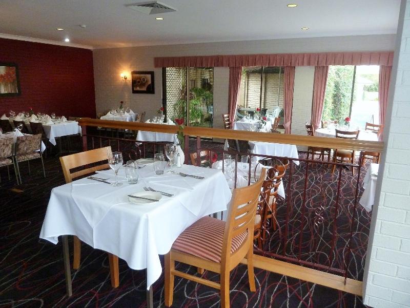 Mcnevins Tamworth Motel image