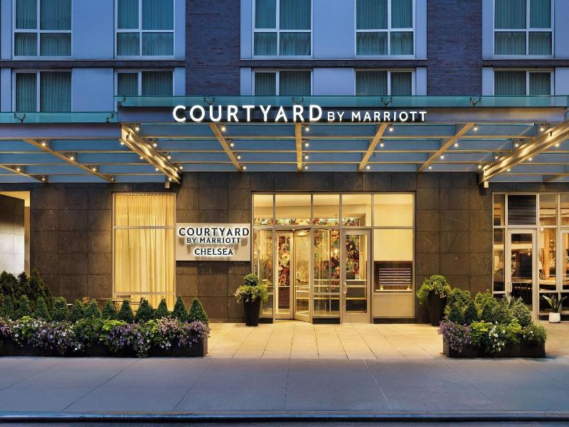 Courtyard New York Manhattan/Chelsea image