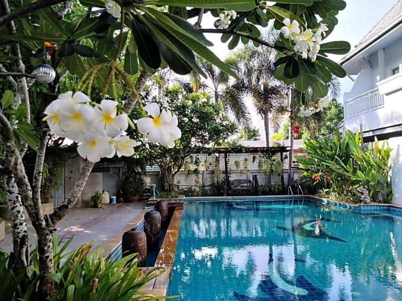Baan Suksiri Hotel image