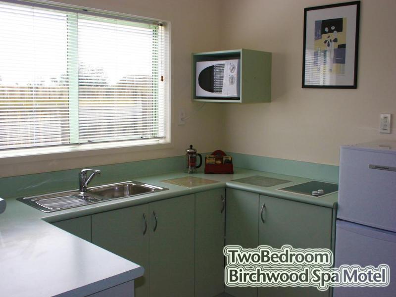 Birchwood Spa Motel image