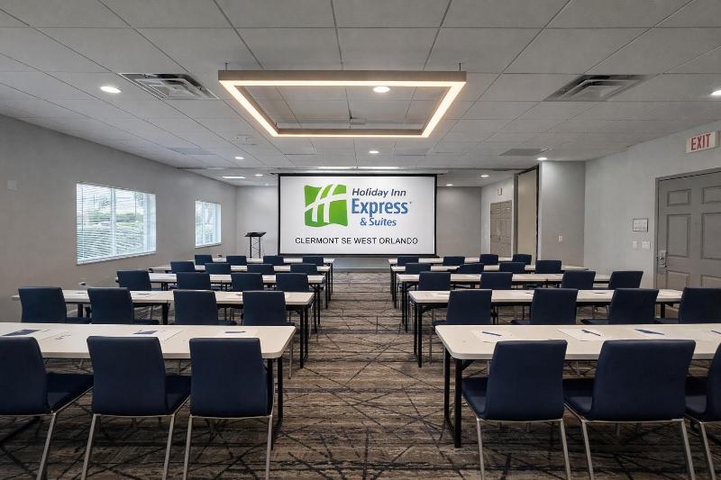 Holiday Inn Express Clermont Se – West Orlando image