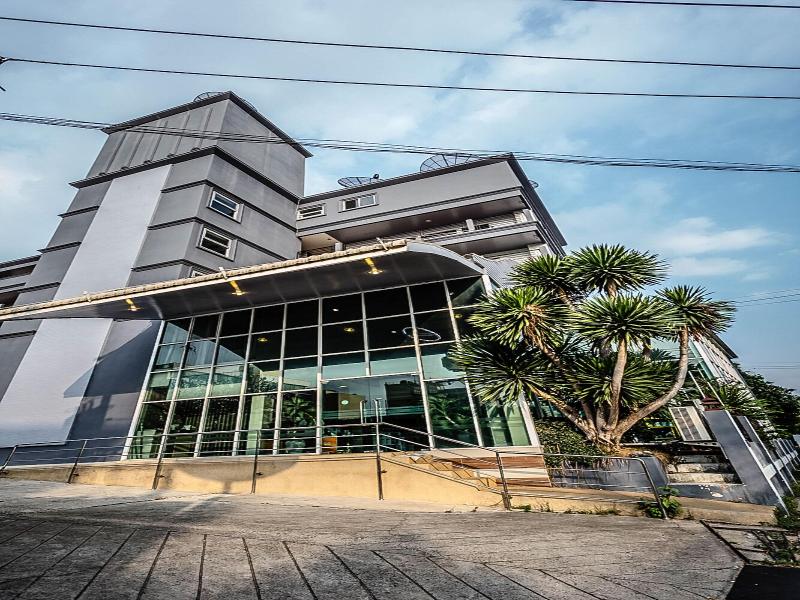 Seri Place Hotel image