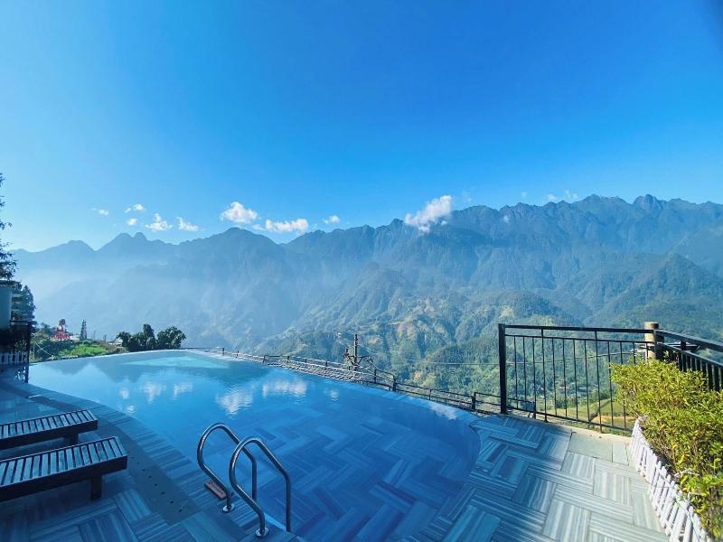 Fansipan View