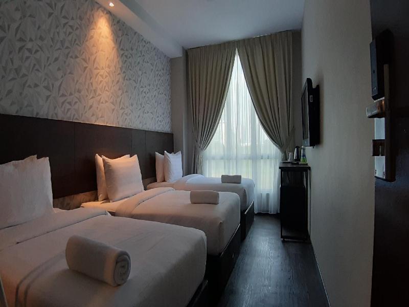Checkin Hotel image