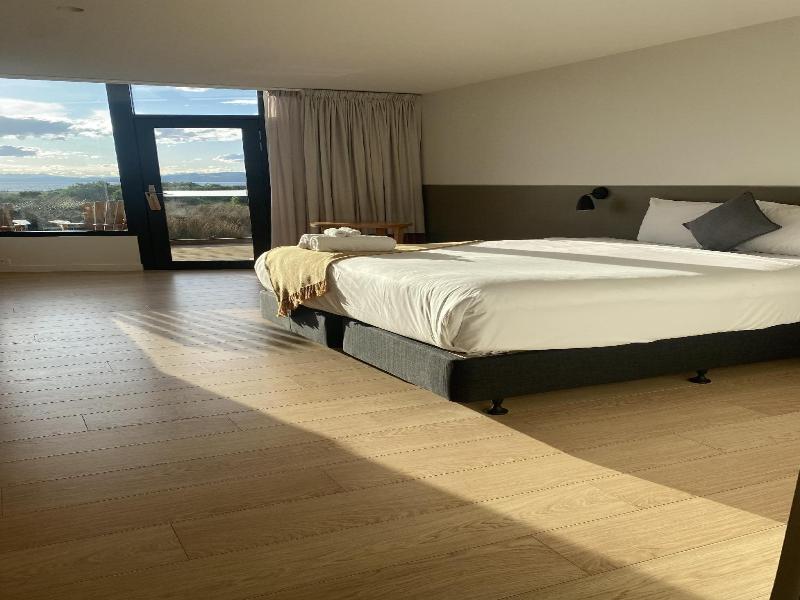 Bruny Island Escapes image
