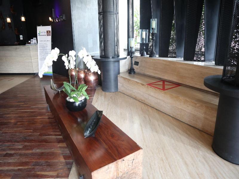 J Hotel Kuta image