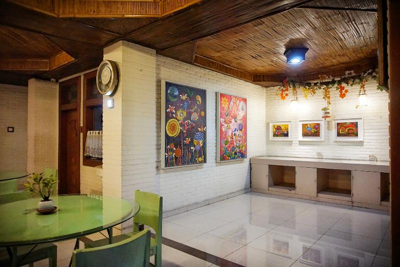 Wisma Ary'S — general view