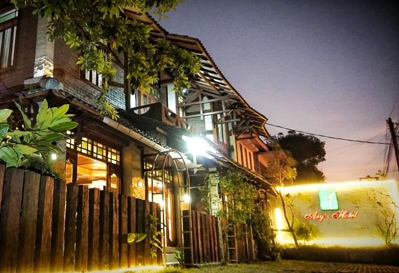 Wisma Ary'S image