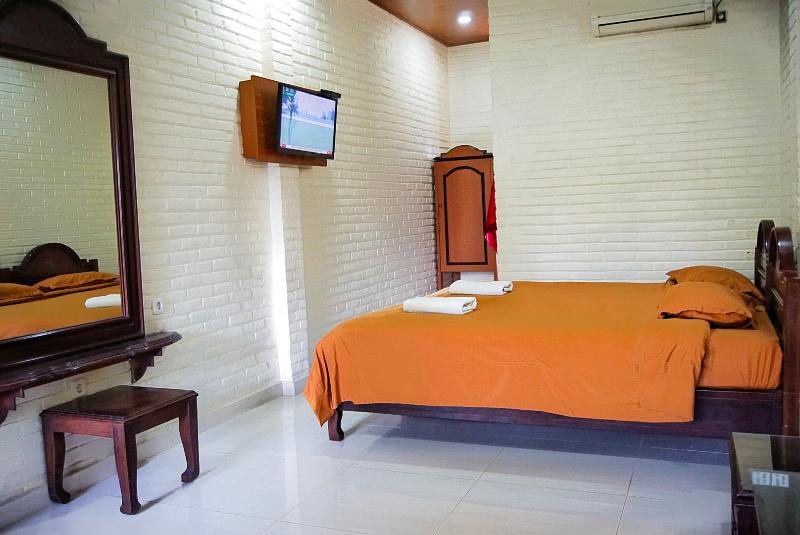 Wisma Ary'S image
