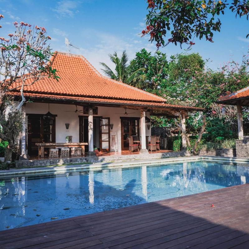 Villa Aquin