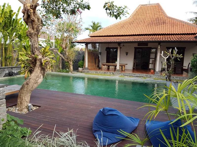 Villa Aquin