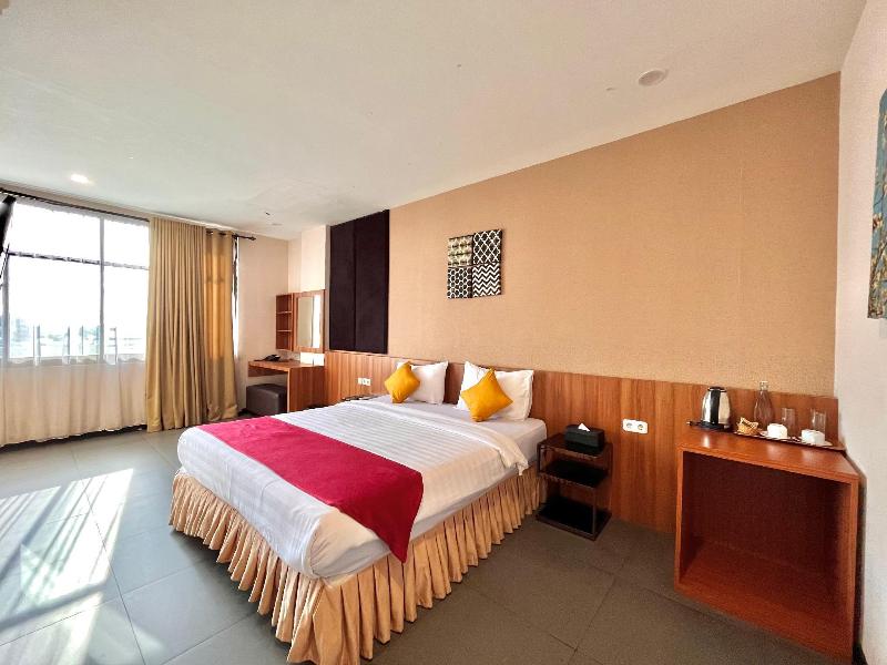 Garuda Hotel image